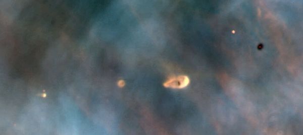 600px-Protoplanetary_disks_in_Orion.jpg
