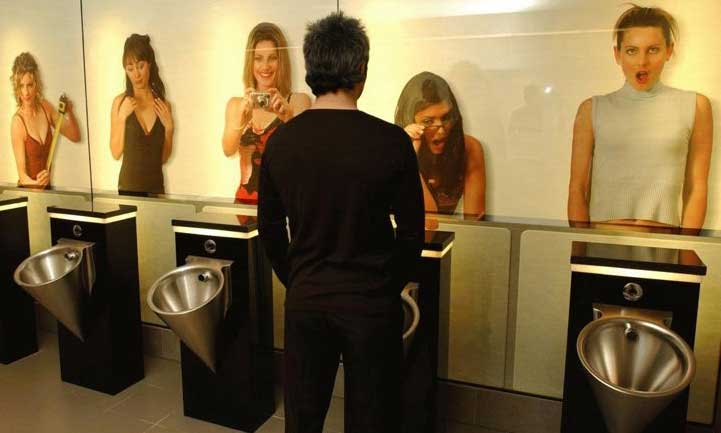 MuralInMensRestroom.JPG